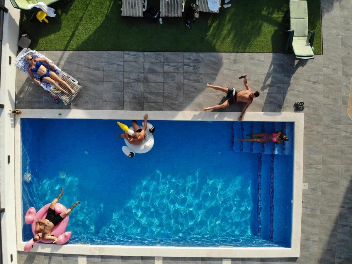 דונג'י סגט Villa Confido Luxury Apartment 01 מראה חיצוני תמונה