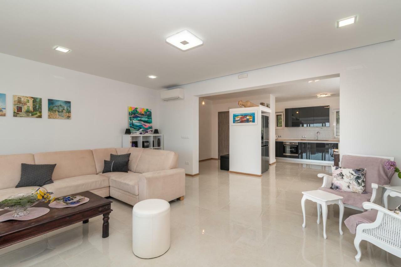 דונג'י סגט Villa Confido Luxury Apartment 01 מראה חיצוני תמונה