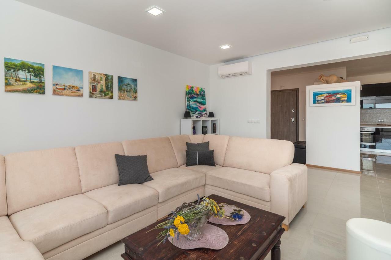 דונג'י סגט Villa Confido Luxury Apartment 01 מראה חיצוני תמונה